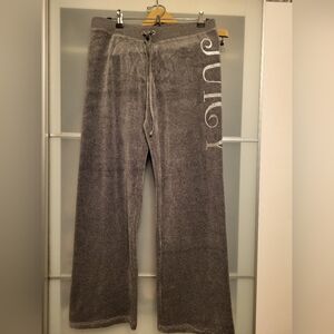 Juice couture pants,  size medium,  gray color